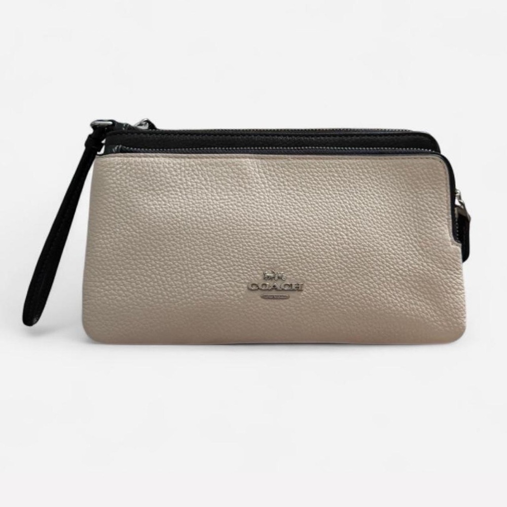 NWT Coach Contrast Double Zip Wallet in chalk and black refined pebble leather
